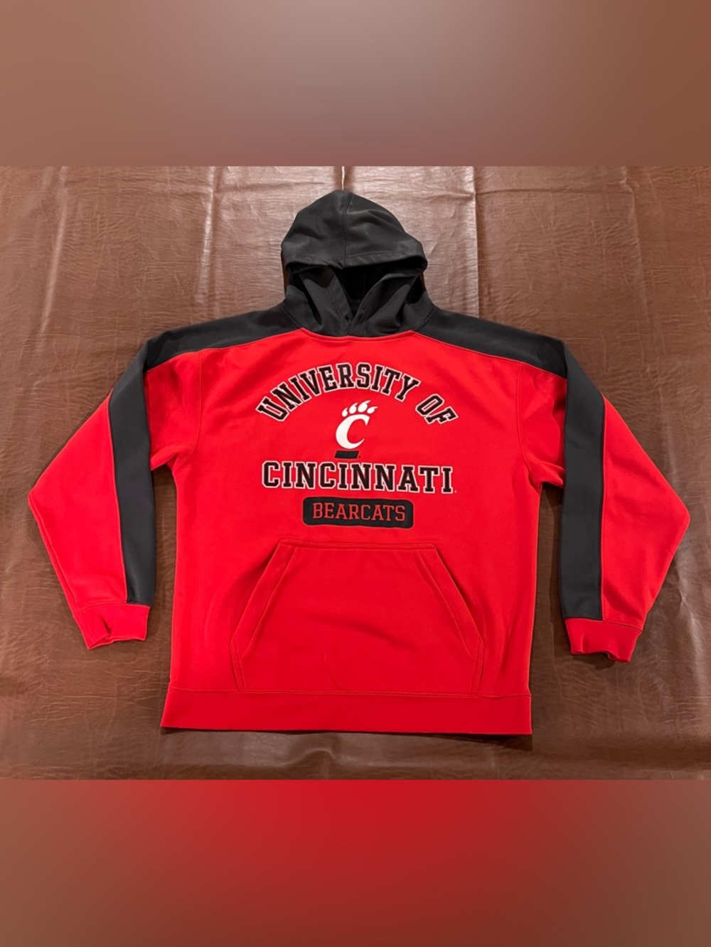University of Cincinnati Bearcats Men’s Hoodie Sweatshirt - Size Large